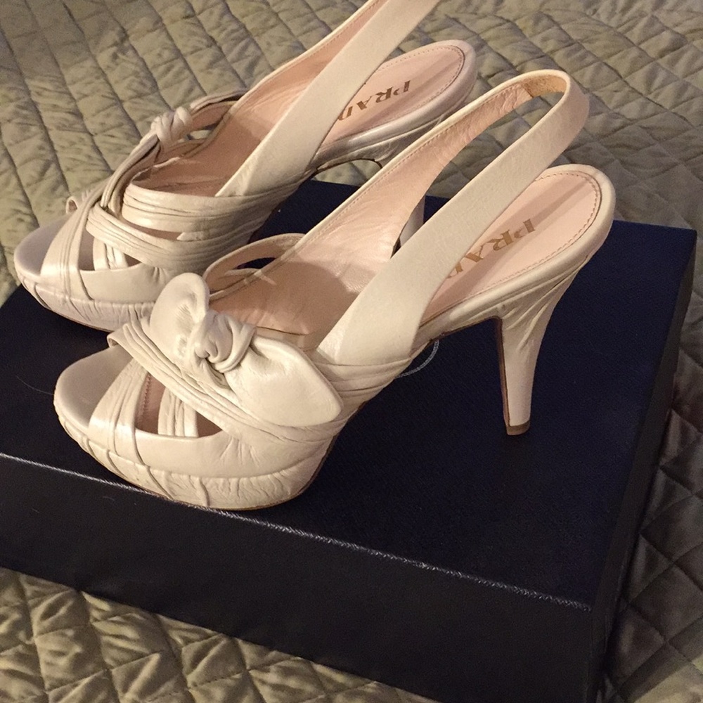 Authentic Prada Cream Leather Heels - Picture 2 of 4